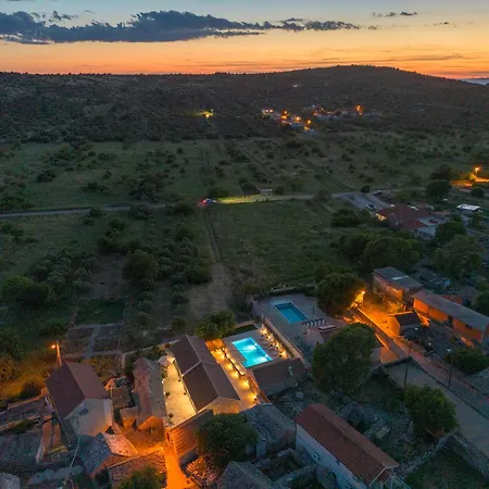 Vila Casa Di Perla *