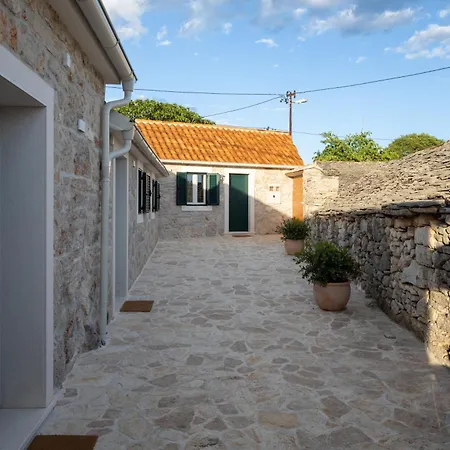 Casa Di Perla